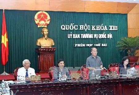 Ủy ban Thường vụ Quốc hội  họp phiên thứ 2: Bổ sung nhiều biện pháp bình ổn thị trường