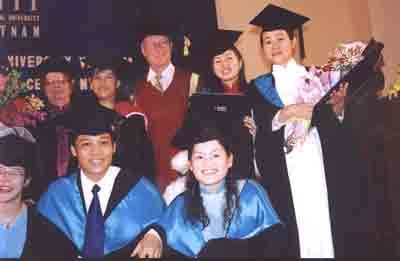 Vietnamese university students at a graduation ceremony (Photo: U. Phuong)