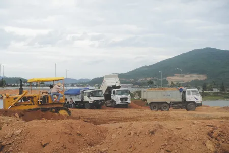 Dự án Harbour Ville Riverside ở chân cầu Thuận Phước đang khẩn trương hoàn thành hạ tầng để giao nền cho khách hàng vào cuối năm 2011