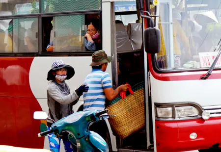 Xử lý bến cóc, xe dù: Chưa có giải pháp mới