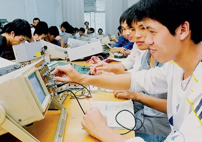 Tuyển sinh ĐH-CĐ năm 2012: Vẫn “3 chung” nhưng có cải tiến