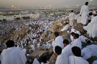 AFP - Muslim pilgrims gather to pray at Mount Arafat near the holy city of Mecca, early on November 5, 2011.