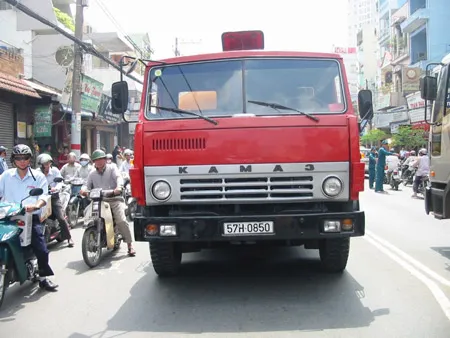 Liên tiếp xảy ra 4 vụ TNGT làm 5 người chết