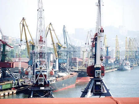 Một góc cảng Vladivostok của Nga.