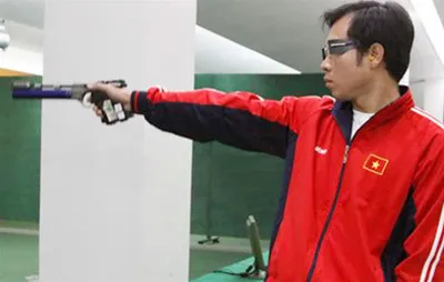 Xạ thủ Hoàng Xuân Vinh mang về chiếc huy chương Vàng thứ 18 cho Đoàn thể thao Việt Nam