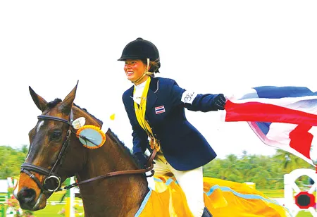 Nina Ligon- nữ kỵ sĩ xinh đẹp