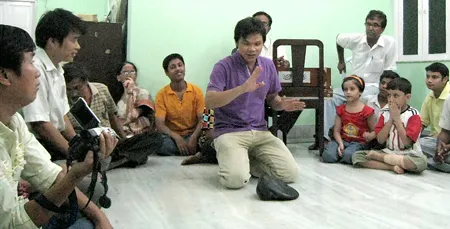 Khi người của công chúng làm thầy…