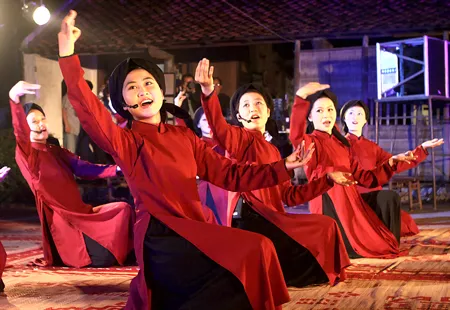 Hát xoan trên đất Tổ