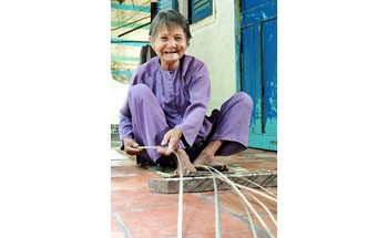 Vietnamese heroic mother Tran Thi Thanh in Cu Chi District(Photo: SGGP)