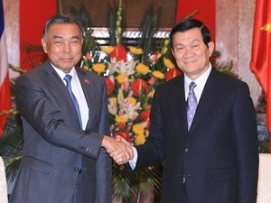 State President Truong Tan Sang (R) receives Thai Senate President (Source: VNA)