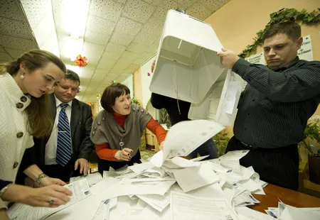 Bầu cử Duma Nga: Đảng Nước Nga Thống nhất dẫn đầu