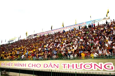 Chuyên nghiệp và bao cấp