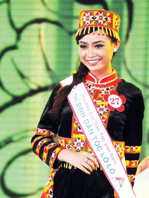 Mùng Thùy Linh (SBD 27, dân tộc Lô Lô, Hà Giang) là diễn viên múa Nhà hát Ca múa nhạc Việt Nam.