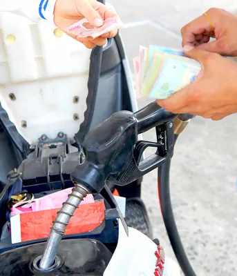 Kết quả rà soát giá vốn 4 doanh nghiệp kinh doanh xăng dầu - Vung tay chi hoa hồng