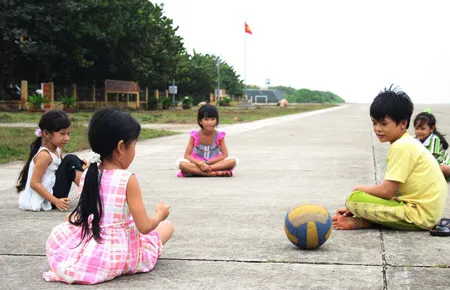 Tuổi thơ ở Trường Sa