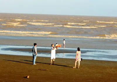 Biển Ba Động mùa gió chướng.