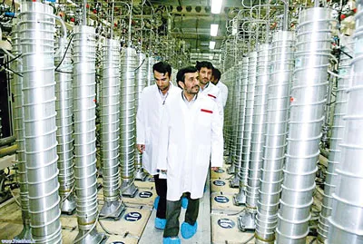 Iran thách thức lệnh cấm vận của EU