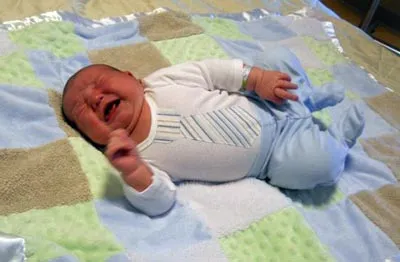 Bé sơ sinh “khổng lồ” chào đời bằng sinh thường.