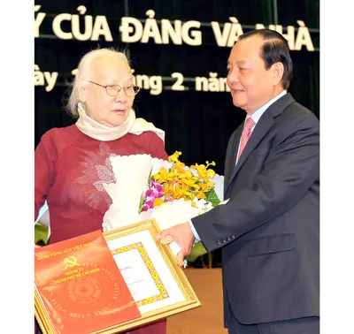 Phát huy mặt tốt, gột rửa mặt xấu để xây dựng Đảng trong sạch, vững mạnh (*)