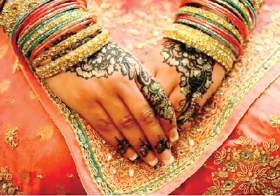 Ở Ấn Độ, đám cưới thường mang màu sắc tôn giáo.