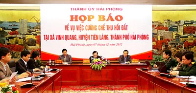 Về vụ cưỡng chế đất ở Tiên Lãng, Hải Phòng: Đình chỉ công tác Chủ tịch UBND huyện và nhiều thuộc cấp