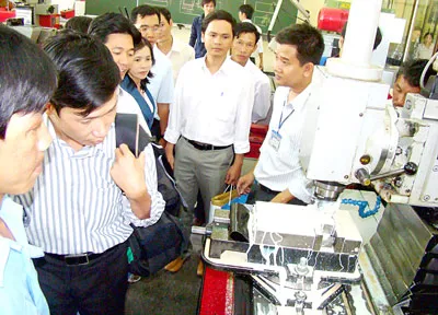 Tuyển sinh ĐH-CĐ 2012: Thầy trò cùng hướng nghiệp