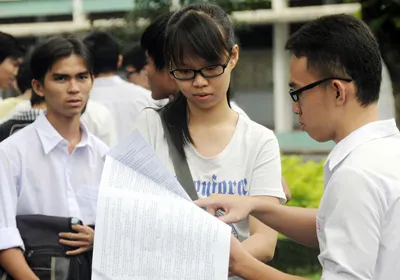 Bàn giải pháp đổi mới tuyển sinh ĐH-CĐ 2012 - Bảo đảm tối đa quyền lợi thí sinh