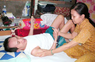 Xin giúp gia đình anh Phạm Văn Thông