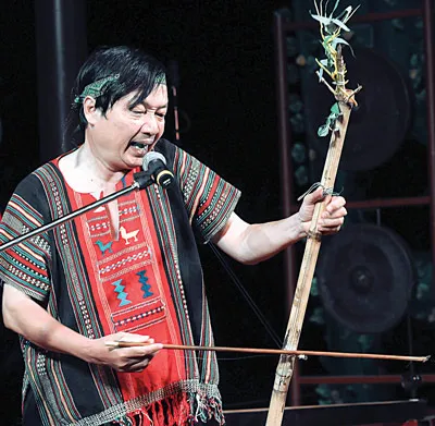 Độc tấu đàn K’ni Giai điệu Tây Nguyên của người Jarai.