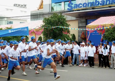 Các hoạt động xã hội từ thiện đã góp phần tạo ra thương hiệu Sacombank gần gũi với cộng đồng trong suốt 20 năm qua.