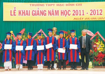 Trường THPT Mạc Đĩnh Chi: Điểm sáng đào tạo, phát triển nguồn nhân lực