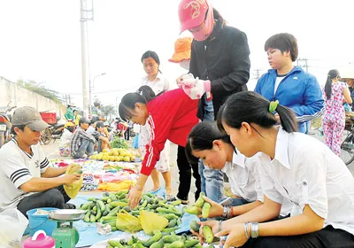 Giảm gánh nặng cho công nhân - Bài 1: Chật vật với giá tăng