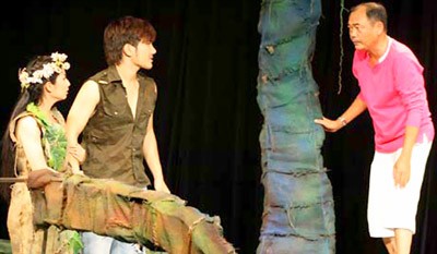 A drama being performed by 5B Vo Van Tan Theatre. (Photo: Sggp)