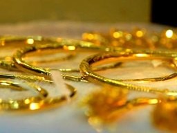 Gold drops VND200,000 per tael ảnh 1