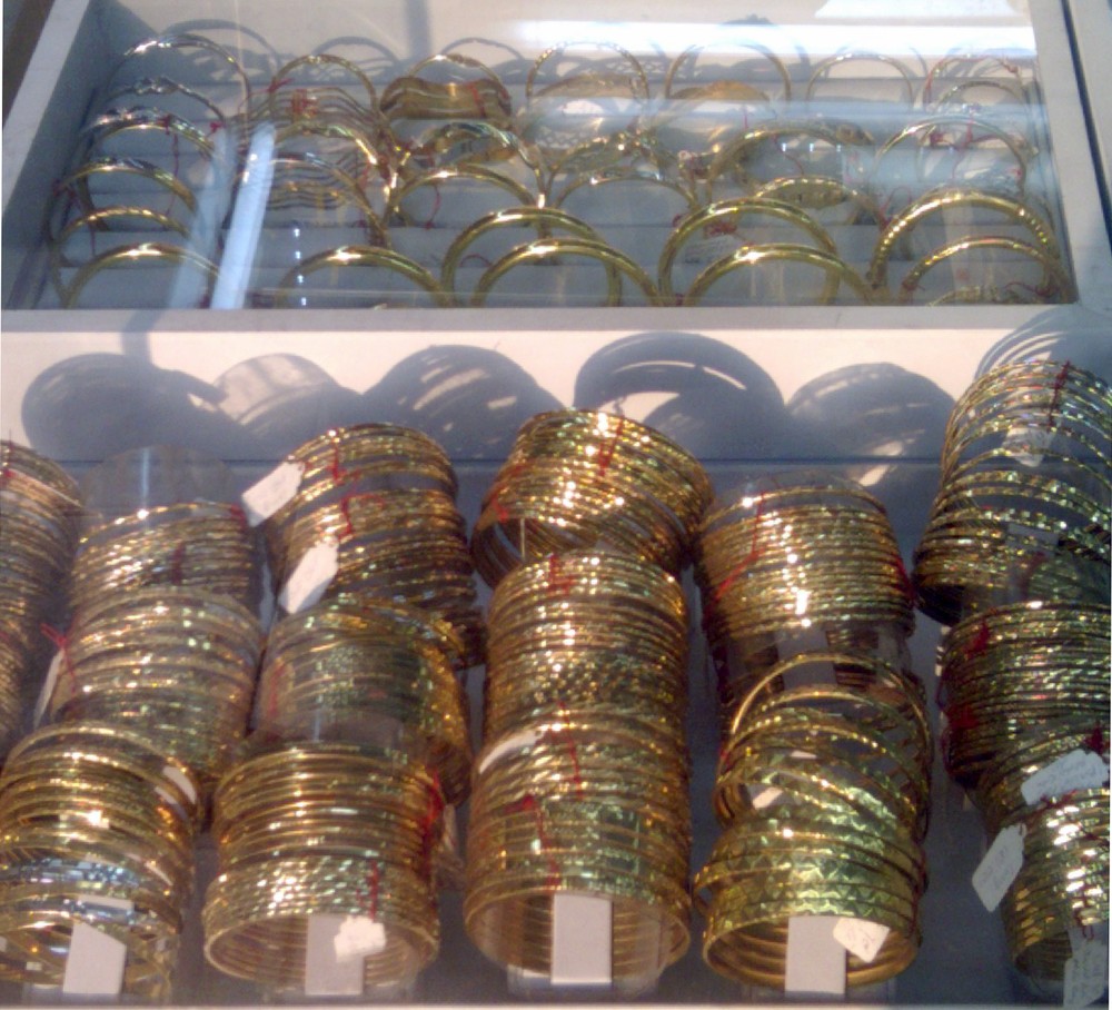 Price of gold in Vietnam hovered around VND43.8 million a tael (1.2 ounces) on March 22. (Photo: T.Doan)