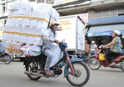 Traffic offenders will receive stricter penalty in future (Photo: SGGP)
