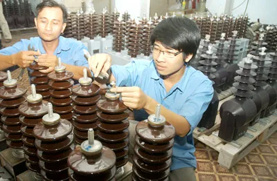 Doanh nghiệp vừa và nhỏ vay được vốn lãi suất thấp không phải dễ. Ảnh: THANH TÂM