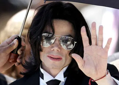 Anh: bắt hai kẻ đánh cắp sản phẩm âm nhạc chưa từng được công bố của Michael Jackson