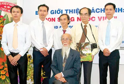 Non sông nước Việt
