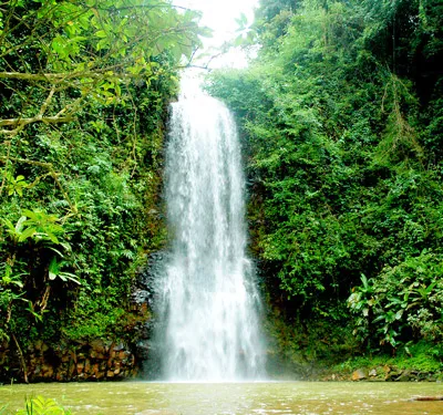 Thác Pasi - danh thắng của huyện Kon Plông.