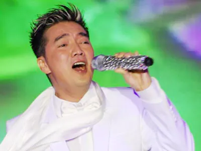 Ca sĩ Đàm Vĩnh Hưng