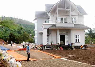 Bài 4: Đất đỏ sinh “hạt vàng”