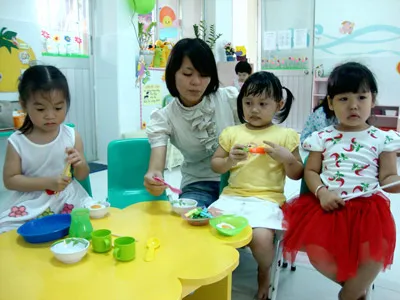 Quy định giảm giờ làm cho giáo viên mầm non - Bao giờ cho đến… ?