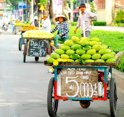Lập lại trật tự lòng, lề đường: Nhiệm vụ bất khả thi?