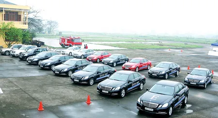 Loạt xe Mercedes-Benz để khách tam dự trải nghiệm cảm giác lái