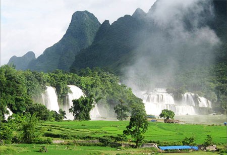 Ban Gioc Falls