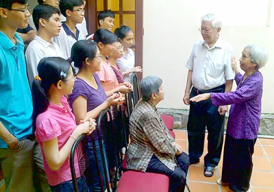 Học bổng Nguyễn Văn Hưởng - Điểm tựa đối với sinh viên nghèo