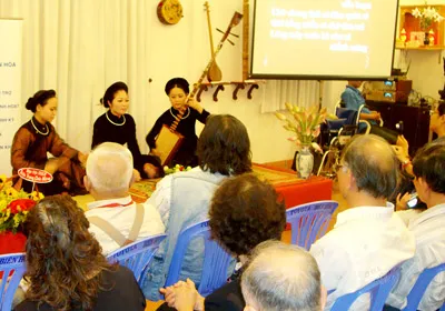 Nghe ca trù ở Sài Gòn
