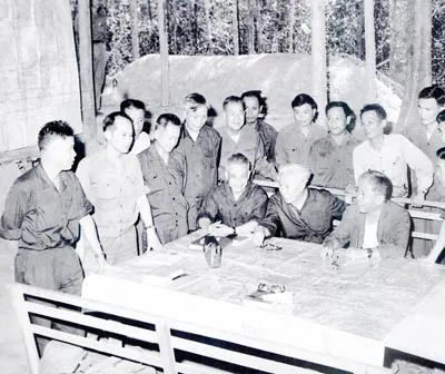 Thủ đô kháng chiến ở miền Nam - Bài 6: Những “ông già” nghiêm khắc, nghĩa tình
