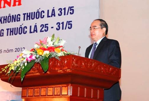 Deputy Prime Minister Nguyen Thien Nhan at the meeting
